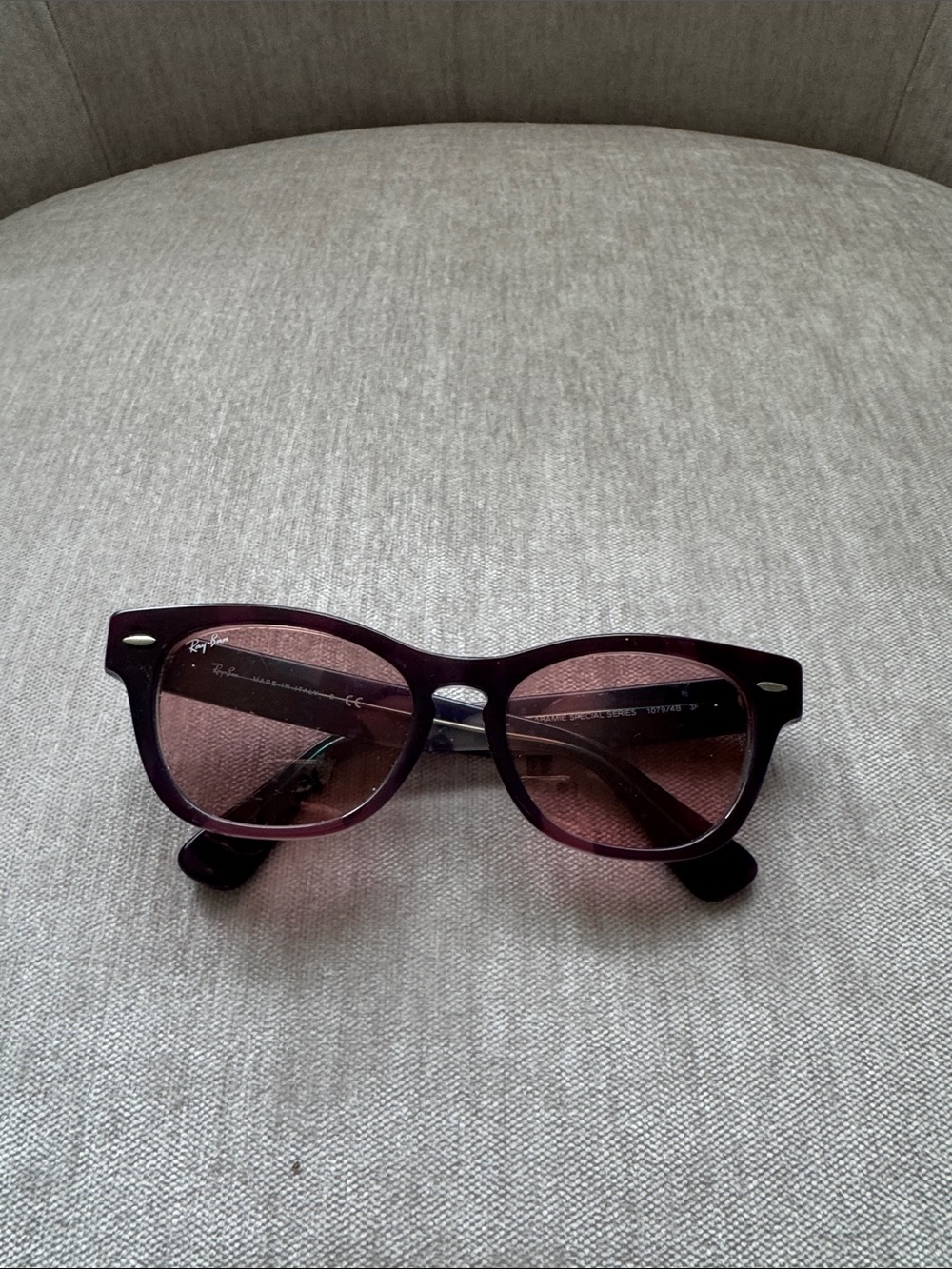 Ray-Ban Laramie Women's Plum Cat-Eye Sunglasses as is